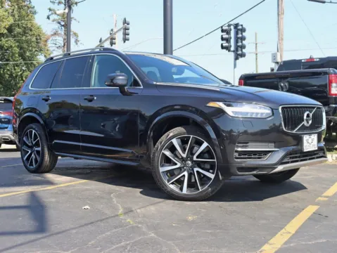 Another view of 2018 Volvo XC90 T8 Momentum Sport Utility 4D for sale in Roselle, IL at Exclusive Autohaus - Roselle