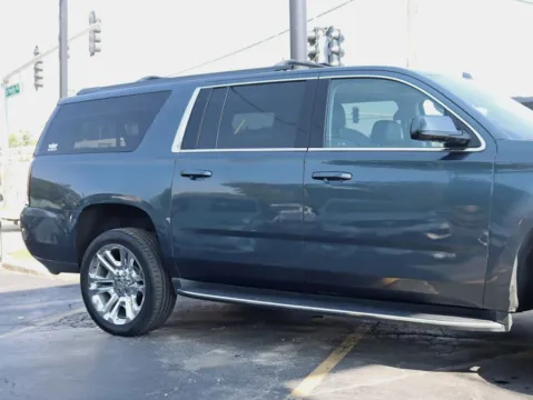 More photos of 2020 GMC Yukon XL SLT Sport Utility 4D at Exclusive Autohaus - Roselle, IL