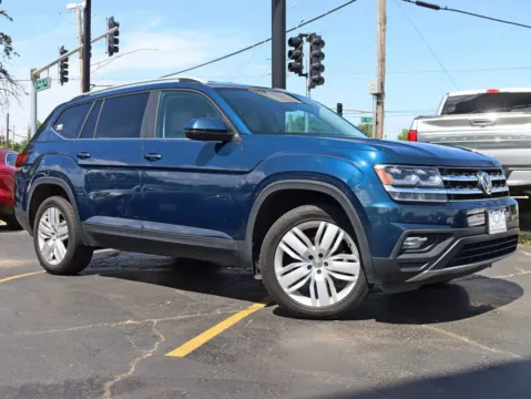 Photos of 2019 Volkswagen Atlas SE 4Motion w/Tech Pkg Sport Utility 4D for sale in Roselle, IL at Exclusive Autohaus - Roselle