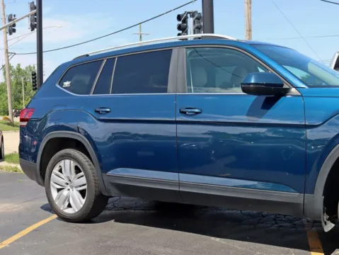 More photos of 2019 Volkswagen Atlas SE 4Motion w/Tech Pkg Sport Utility 4D at Exclusive Autohaus - Roselle, IL