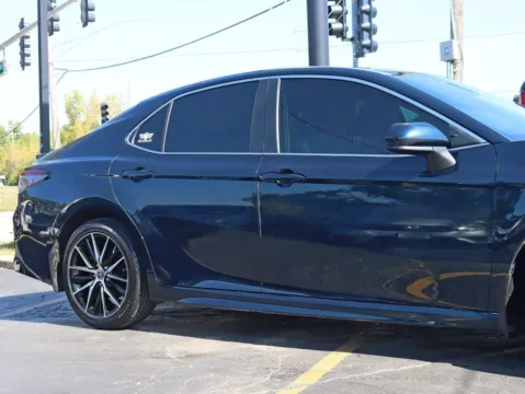 More photos of 2021 Toyota Camry SE Sedan 4D at Exclusive Autohaus - Roselle, IL