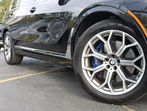 More photos of 2019 BMW X7 xDrive50i Sport Utility 4D at Exclusive Autohaus - Roselle, IL