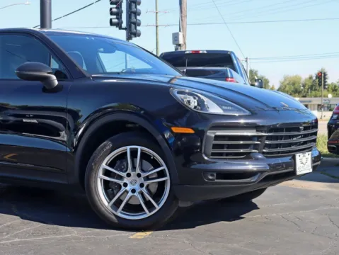 Another view of 2020 Porsche Cayenne Sport Utility 4D for sale in Roselle, IL at Exclusive Autohaus - Roselle