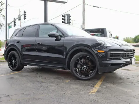 Photos of 2020 Porsche Cayenne Sport Utility 4D for sale in Roselle, IL at Exclusive Autohaus - Roselle