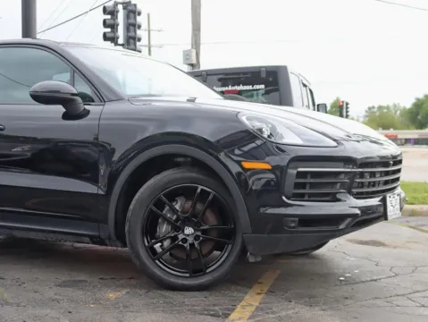 Another view of 2020 Porsche Cayenne Sport Utility 4D for sale in Roselle, IL at Exclusive Autohaus - Roselle