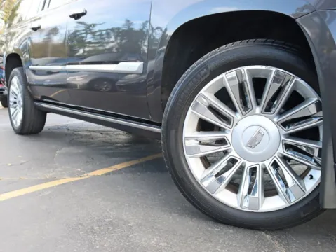 More photos of 2016 Cadillac Escalade ESV Platinum Sport Utility 4D at Exclusive Autohaus - Roselle, IL