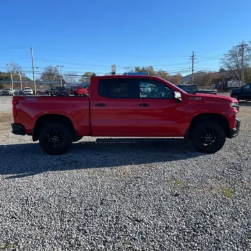 More photos of 2021 Chevrolet Silverado 1500 Crew Cab LT Trail Boss Pickup 4D 5 3/4 ft at Exclusive Autohaus - Roselle, IL