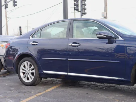 More photos of 2012 Lexus ES 350 Sedan 4D at Exclusive Autohaus - Roselle, IL