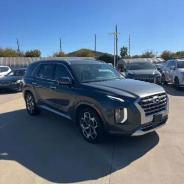 Another view of 2020 Hyundai Palisade Limited Sport Utility 4D for sale in Roselle, IL at Exclusive Autohaus - Roselle