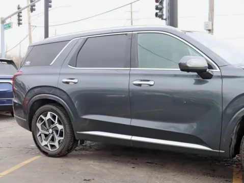 More photos of 2020 Hyundai Palisade Limited Sport Utility 4D at Exclusive Autohaus - Roselle, IL