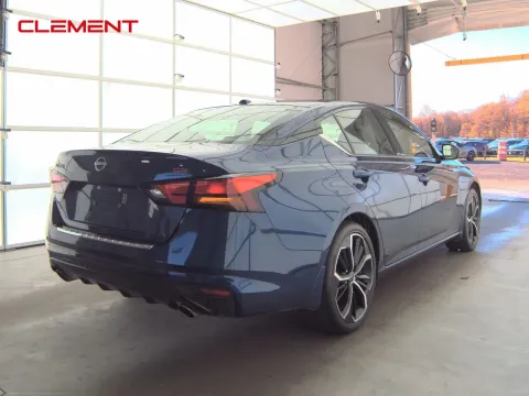 More photos of 2023 Nissan Altima 2.5 SR at Clement Pre-Owned, MO