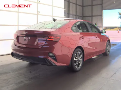 More photos of 2022 Kia Forte LXS at Clement Pre-Owned, MO