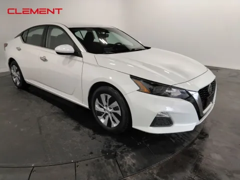 Another view of 2022 Nissan Altima 2.5 S for sale in Florissant, MO at Clement Pre-Owned