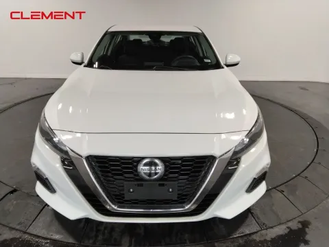 Photos of 2022 Nissan Altima 2.5 S for sale in Florissant, MO at Clement Pre-Owned