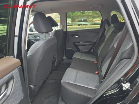 More photos of 2023 Nissan Rogue SV at Clement Pre-Owned, MO