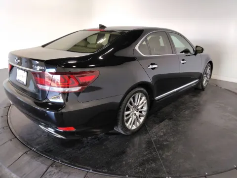 More photos of 2017 Lexus LS 460 at Clement Pre-Owned, MO