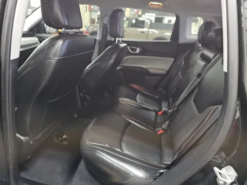 More photos of 2022 Jeep Compass Limited at Clement Pre-Owned, MO