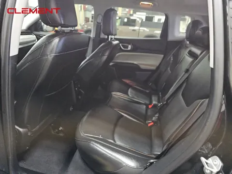 More photos of 2022 Jeep Compass Limited at Clement Pre-Owned, MO