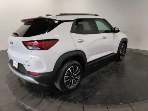 More photos of 2025 Chevrolet TrailBlazer LT at Clement Pre-Owned, MO