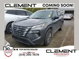 2025 Nissan Rogue SV's photo