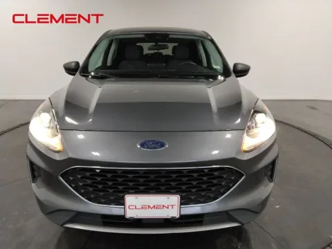 Photos of 2022 Ford Escape Hybrid SE for sale in Florissant, MO at Clement Pre-Owned