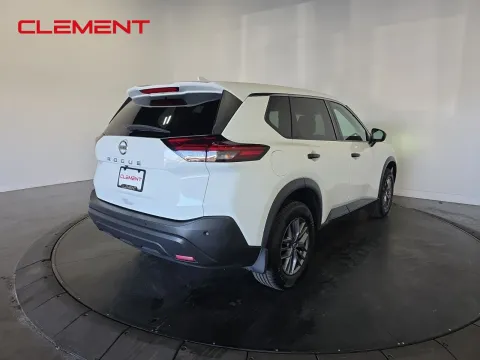 More photos of 2021 Nissan Rogue S at Clement Pre-Owned, MO