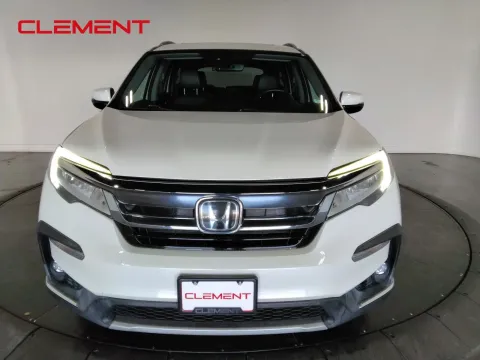 Photos of 2019 Honda Pilot Touring for sale in Florissant, MO at Clement Pre-Owned
