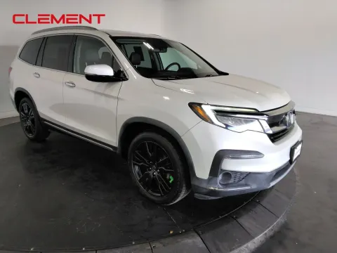 Another view of 2019 Honda Pilot Touring for sale in Florissant, MO at Clement Pre-Owned