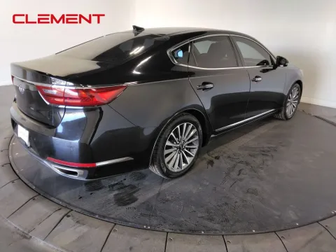 More photos of 2017 Kia Cadenza Premium at Clement Pre-Owned, MO