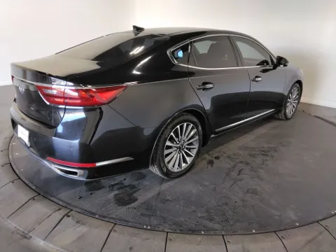 More photos of 2017 Kia Cadenza Premium at Clement Pre-Owned, MO