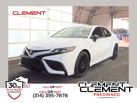White 2023 Toyota Camry SE for sale in Florissant, MO