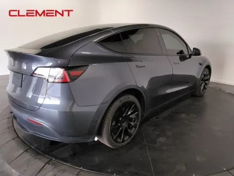 More photos of 2022 Tesla Model Y Long Range at Clement Pre-Owned, MO