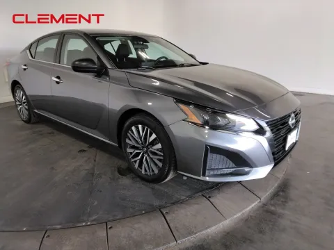 More photos of 2024 Nissan Altima 2.5 SV at Clement Pre-Owned, MO