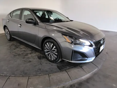 Another view of 2024 Nissan Altima 2.5 SV for sale in Florissant, MO at Clement Pre-Owned
