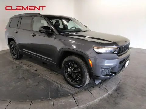 More photos of 2024 Jeep Grand Cherokee L Altitude at Clement Pre-Owned, MO