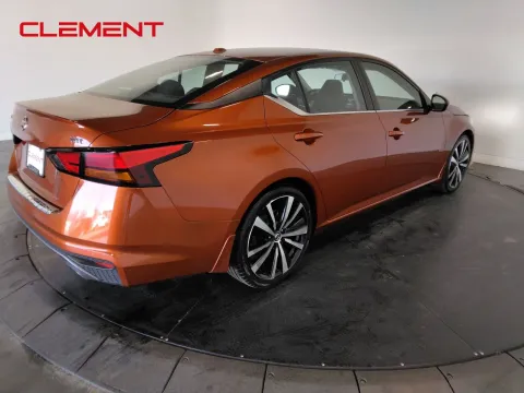 More photos of 2022 Nissan Altima 2.5 SR at Clement Pre-Owned, MO