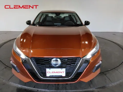 Another view of 2022 Nissan Altima 2.5 SR for sale in Florissant, MO at Clement Pre-Owned