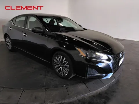 More photos of 2025 Nissan Altima 2.5 SV at Clement Pre-Owned, MO