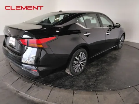 More photos of 2025 Nissan Altima 2.5 SV at Clement Pre-Owned, MO
