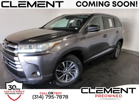 Gray 2019 Toyota Highlander XLE for sale in Florissant, MO