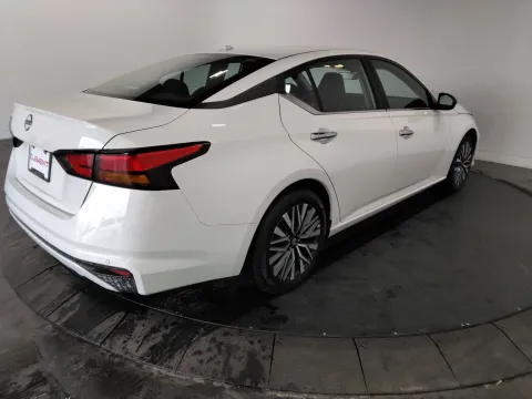 More photos of 2025 Nissan Altima 2.5 SV at Clement Pre-Owned, MO