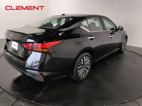 More photos of 2025 Nissan Altima 2.5 SV at Clement Pre-Owned, MO