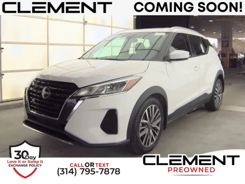 White 2023 Nissan Kicks SV for sale in Florissant, MO