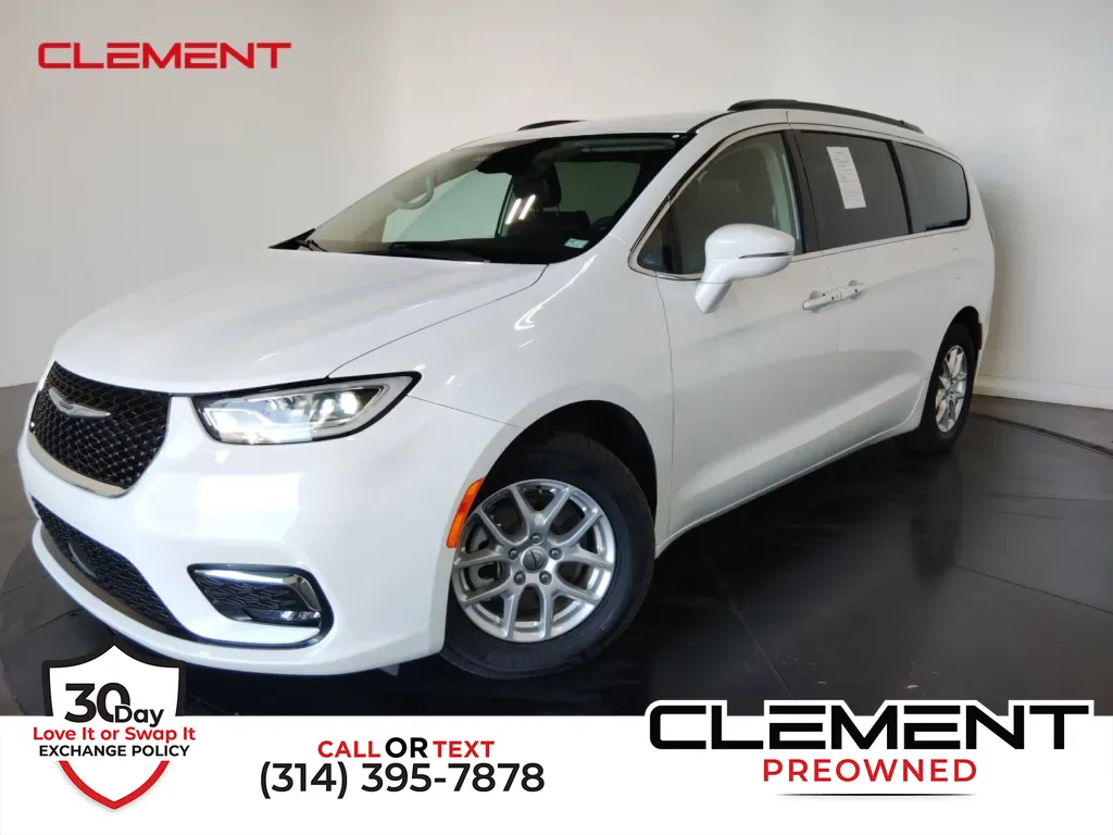 2022 Chrysler Pacifica Touring L for sale in Florissant, MO