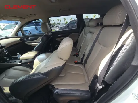 More photos of 2019 Hyundai Santa Fe SEL at Clement Pre-Owned, MO