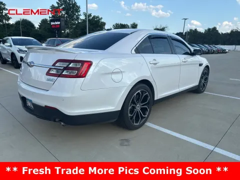 More photos of 2018 Ford Taurus SHO at Clement Pre-Owned, MO