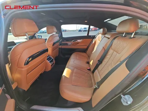 More photos of 2018 BMW 7 Series 750i xDrive at Clement Pre-Owned, MO