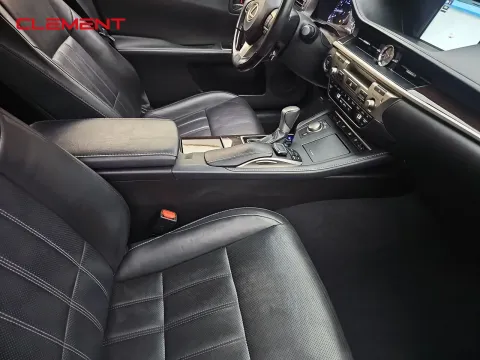 Another view of 2018 Lexus ES 350 for sale in Florissant, MO at Clement Pre-Owned