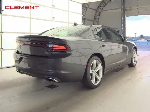 More photos of 2018 Dodge Charger R/T at Clement Pre-Owned, MO