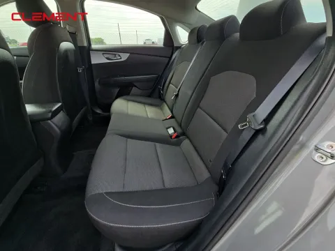 More photos of 2022 Kia Forte LXS at Clement Pre-Owned, MO